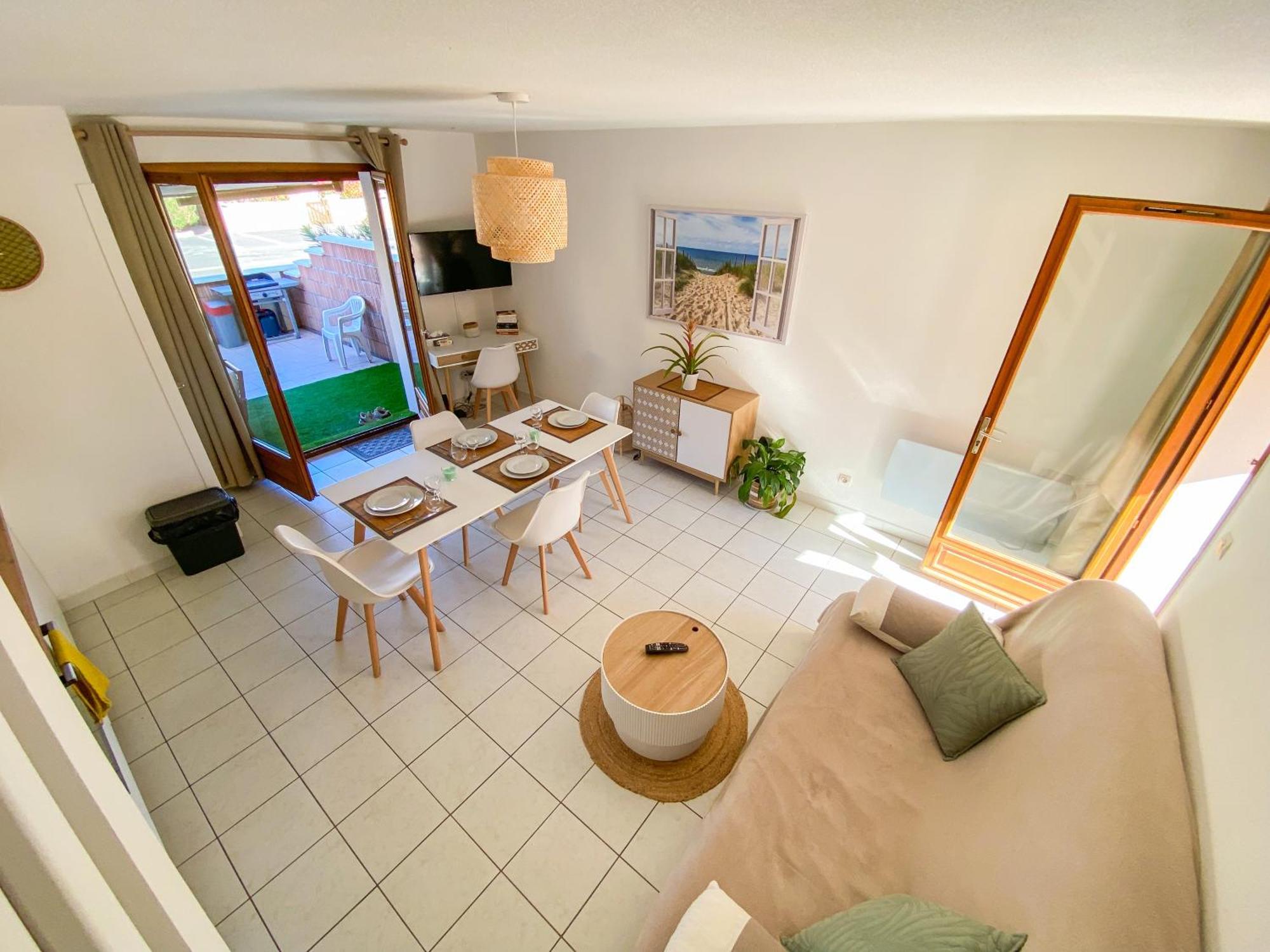 Maison "Douceurs D'Ete " Maison De Vacances Bord De Mer A Vias Plage - 600M De La Plage Et Du Canal Du Midi - Piscine Residentielle, Wifi Fibre, Activites Et Loisirs Bagian luar foto